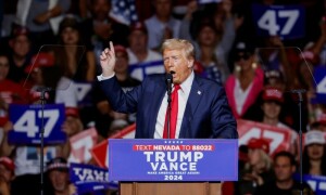 Trump ratchets up rhetoric, calls for death penalty for migrants who kill Americans