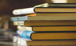 فیکٹ چیک: لاہور کتابی میلے میں صرف 35 کتابیں فروخت ہونے کی خبر جھوٹی ہے