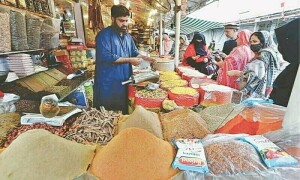 ہفتہ وارمہنگائی میں کمی کے باوجود 13 اشیائے ضروریہ کی قیمتوں میں اضافہ