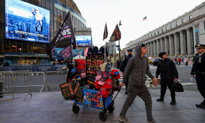 Trump takes election pitch to storied New York arena