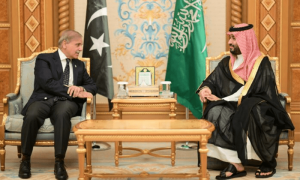 شہباز شریف کی سعودی ولی عہد محمد بن سلمان سے ملاقات، دوطرفہ تعاون مزید بڑھانے پر اتفاق