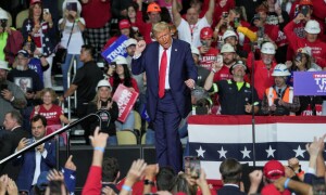 On last day of campaign, Trump and Vance criticise Harris in battleground states