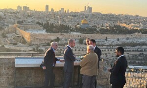 France says &lsquo;unacceptable&rsquo; standoff as Israeli police briefly detains 2 gendarmes in Jerusalem