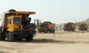Coal trucks torched in Ziarat