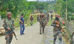 Manipur fight leaves 10 dead in India