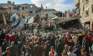 Israeli strikes leave 30 dead in Gaza and Beirut