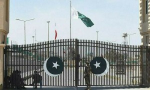 پاک ۔ ایران سرحدی پوائنٹس کی بندش پر تاجروں کا احتجاج