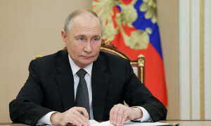 Putin issues warning to United States with new nuclear doctrine