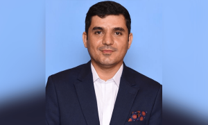 الیکشن کمیشن نے (ن) لیگ کے منحرف رکن قومی اسمبلی عادل بازئی کو ڈی سیٹ کردیا