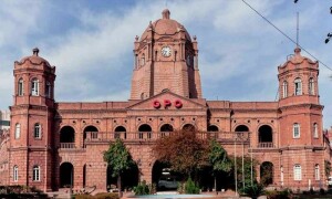 پاکستان پوسٹ میں 5 ہزار اسامیوں پر ہر وزیر &rsquo;اپنوں&lsquo; کو نوازتا رہا، قائمہ کمیٹی میں انکشاف