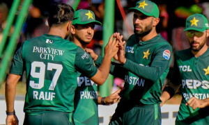 پاکستان نے زمبابوے کو 10وکٹوں سے شکست دیکر سیریز میں فیصلہ کن برتری حاصل کرلی