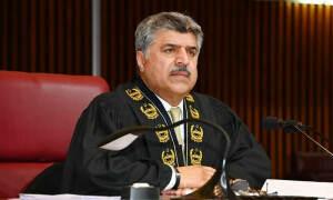 قومی اسمبلی میں وزرا کے غائب رہنے پر ڈپٹی اسپیکر کا ایوان نہ چلانے کا اعلان