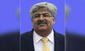 فعال ٹیکس گزار نہ ہونے کی صورت میں کاروبار سیل کیا جائے گا، چیئرمین ایف بی آر