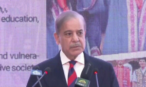 &rsquo;منموہن سنگھ نے نواز شریف ماڈل اپنایا&lsquo;، وزیر اعظم نے قومی اقتصادی پلان &rsquo;اڑان پاکستان&lsquo; کا افتتاح کردیا