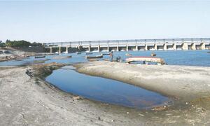 SUP holds march in Hyderabad as drive against canals project picks up