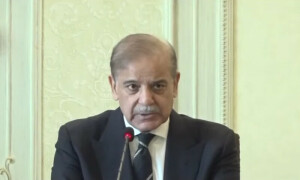 سوشل میڈیا پر جھوٹ کا طوفان نہ روکا تو تمام کاوشیں دریا بُرد ہوجائیں گی، وزیراعظم