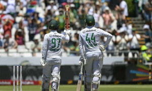 کیپ ٹاؤن ٹیسٹ دوسرا دن: جنوبی افریقہ پہلی اننگز 615 پر آؤٹ، پاکستان کے 64 پر 3 آؤٹ