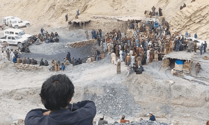 کوئٹہ: کوئلے کی کان میں دھماکا، 4 لاشیں نکال لی گئیں، 8 مزدوں کی تلاش کیلئے آپریشن جاری