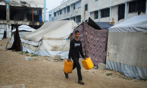 Ceasefire deal said to include allowing 600 truckloads of aid into Gaza each day