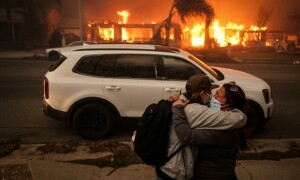 LA evacuees can&rsquo;t go home before 20th
