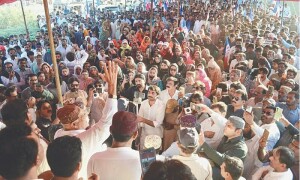 Awami Tehreek protest against corporate farming, canals project continues in Sindh