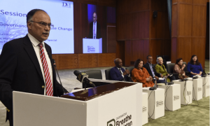 Ahsan suggests &lsquo;global environment tax&rsquo; on countries causing pollution