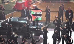 Protester with Palestinian flag interrupts Lamar&rsquo;s Super Bowl show
