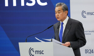 China will &lsquo;play along to the end&rsquo; with US: Foreign Minister Wang Yi