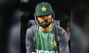 چیمپئنز ٹرافی کے افتتاحی میچ میں فخر زمان اوپننگ کیوں نہیں کرسکے؟