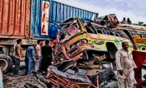 کراچی میں ٹریفک حادثات، اصل ذمہ دار کون؟