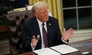 Trump says trade deal with China &lsquo;possible&rsquo;