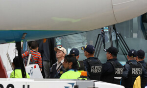 Group of mostly Asian migrants deported from US arrive in Costa Rica