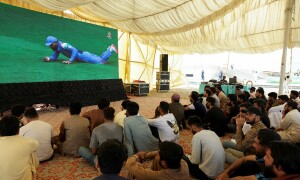 Pakistanis gather in Karachi to watch India clash on big screen