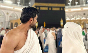 اداکار عمر شہزاد نے بھی خانہ کعبہ میں نکاح کرلیا