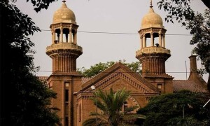 Punjab govt to revisit Cholistan land transfer, LHC told