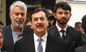 حکومت پنجاب گرفتار سینیٹرز کو پیش کرے ورنہ کل اجلاس کی صدارت نہیں کروں گا، چیئرمین سینیٹ