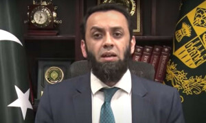 جعفر ایکسپریس حملہ: تحریک انصاف نے واقعے کو اپنی سیاست چمکانے کیلئے استعمال کیا، عطا تارڑکا الزام