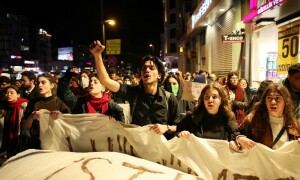 Turks protest, opposition defiant over Istanbul mayor&rsquo;s detention