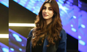 نازش جہانگیر کا خود سے متعلق غلط معلومات پھیلانے والوں کے خلاف کارروائی کا اعلان