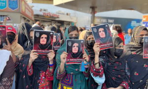 Police disperse BYC protesters in Karachi, take 6 people into custody