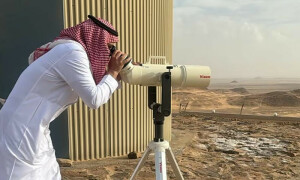 سعودی عرب سمیت خلیجی ممالک میں شوال کا چاند نظر آگیا، کل عید ہوگی