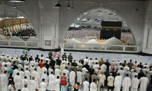 سعودی عرب، یو اے ای، قطر، کویت، یمن اور فلسطین میں عیدالفطر آج منائی جارہی ہے