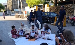 Civil society gathers outside Karachi Press Club on Eidul Fitr to demand release of BYC&rsquo;s Sammi Deen