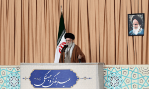 ایران کے سپریم لیڈر کا ٹرمپ کی جوہری معاہدے سے متعلق دھمکی پر ردعمل