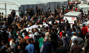 غزہ میں 15 فلسطینی امدادی کارکنوں کی لاشیں اجتماعی قبر سے برآمد