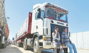 Israel suspends aid as Hamas sees &lsquo;coup&rsquo; against truce