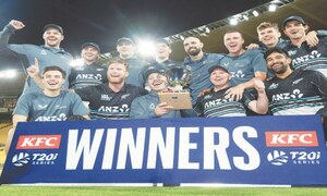 Seifert blitz as New Zealand crush Pakistan to win series 4-1