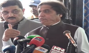 10 ٹرینیں آؤٹ سورس کی جائیں گی، وفاقی وزیر ریلوے