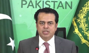 غیر قانونی مقیم غیر ملکیوں کے انخلا کی مدت میں توسیع نہیں ہوگی، طلال چوہدری