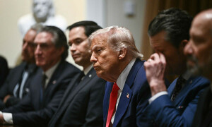 US stocks down as trade war with China escalates; EU pauses countermeasures